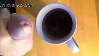 الحصول على القهوة هنا وتحويل القصص عنها إلى بعض الجنس مع فتاة لطيفة سراويلها.