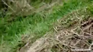 انها تأخذ سيارتها لركوب