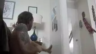 هزات الجماعات الفاتجة بين الكرات الصلبة