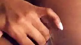 خشب الأبنوس الجميل ذو البشرة الكبيرة ، حصلت سابينا روج على تدليك كس وانتهى الأمر بمارس الجنس بشكل جيد