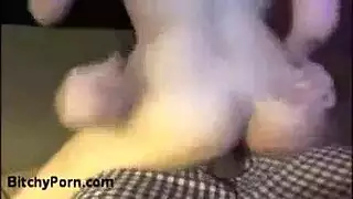 المقشود باللون الأبيض ولعبة