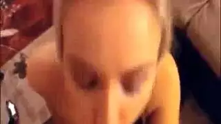 فتاة سوداء جميلة مع حلمة مثقوبة، وسماء أليكسا نوفا والداهلة سكاي تقاسم ديك.