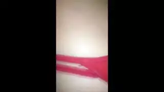 صديقي م. تصبح قرنية في كل مرة أذهب فيها إلى منزلها