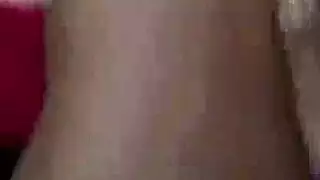 العاهرة القذرة مع الثدي الضخمة هي الحصول على ديك شريكها الضخم ، بينما في الهواء الطلق ، في مكتبها.