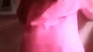 يورو في سن المراهقة يظهر لصديقها لمشاهدة سخيفها