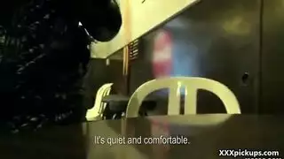 مص هذا القضيب مثل أفضل عاهرة في العالم
