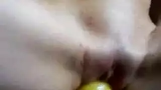 فتاة شرموطة تثير صاحبها على الويب كام و تتعرى و تدخل زجاجة لبرتقال في كسها الواسع فتاة شرموطة تثير صاحبها على الويب كام و تتعرى و تدخل زجاجة لبرتقال في كسها الواسع