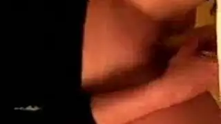 فاتنة مدبوغة مع أسلاك التوصيل المصنوعة ، تحلم بيانكا بالجنس مع حبيبها الوسيم