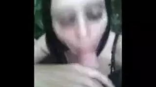 مص الديك في الغابة والاستمناء